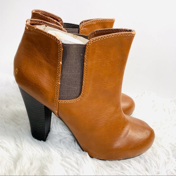 Steve Madden Zelouss Brown Faux Leather Ankle Boot - Picture 1 of 12